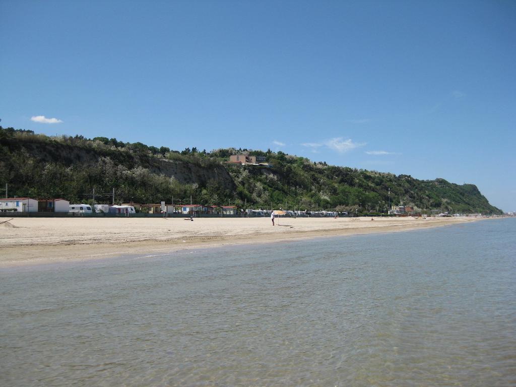Camping Norina Pesaro Exterior photo
